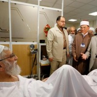 عيادة العلماء والشخصيات للإمام الخامنئي حفظه الله في المستشفى